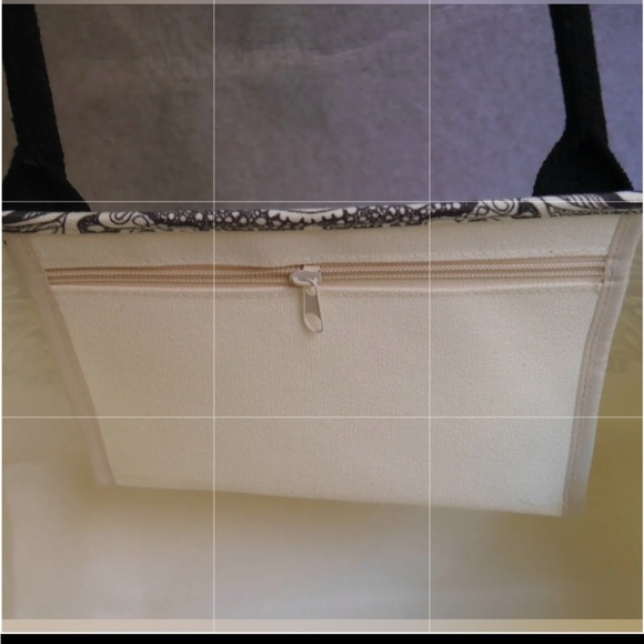 Festive Jute Tote with Hat. - Picture 6 of 6